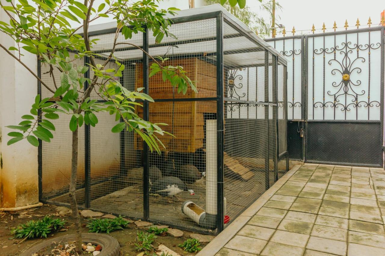 Urbanest Inn House Slipi Jakarta Kültér fotó